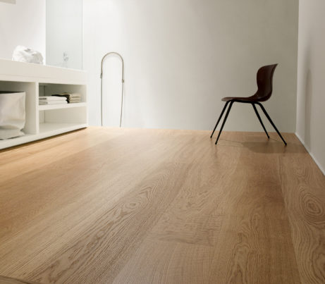Varnished Oak classic Wooden Floor