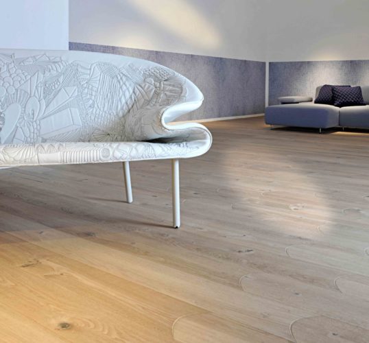 Beveled Edge Wooden Flooring in Natural Oak