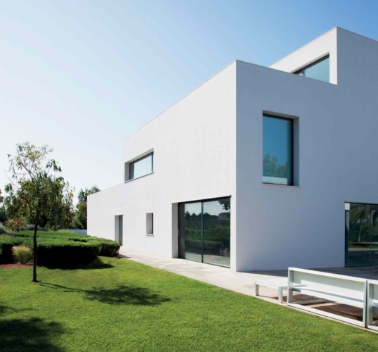 Essenza contemporary architectural fenestration design